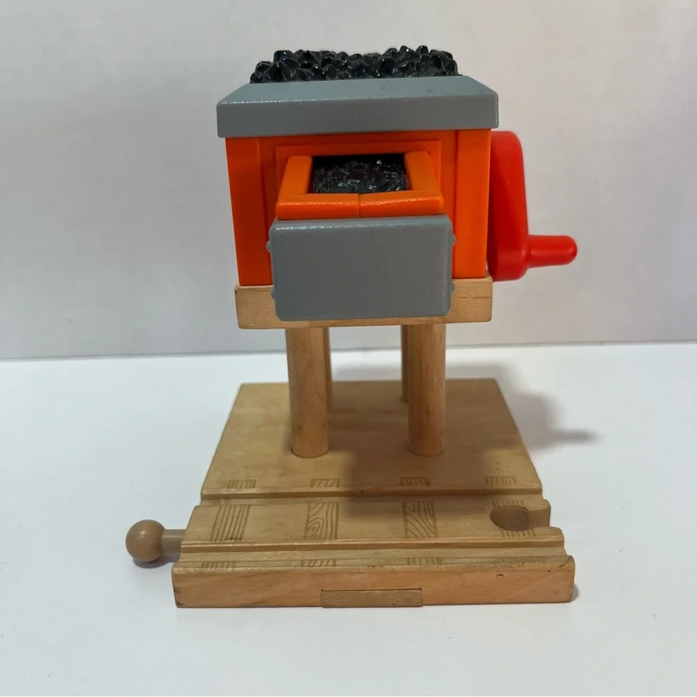 Vintage 2003 Thomas Wooden Railway Sodor Coal Co. Loader Gullane